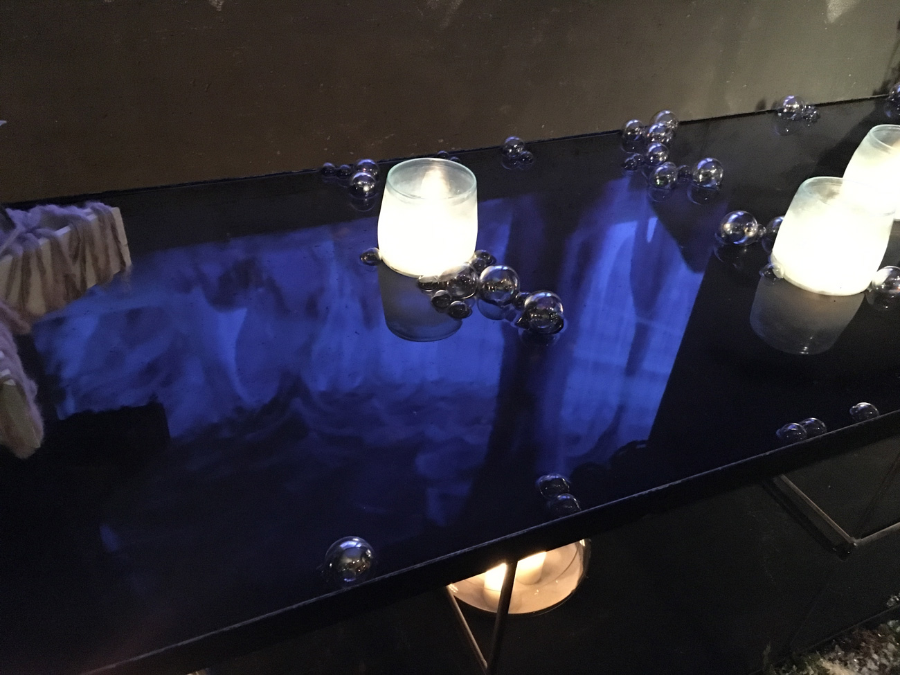  Wasserspiegelung mit Glaskugeln 