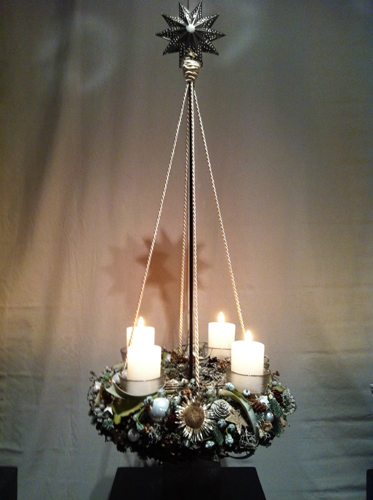  Hängender Adventskranz  