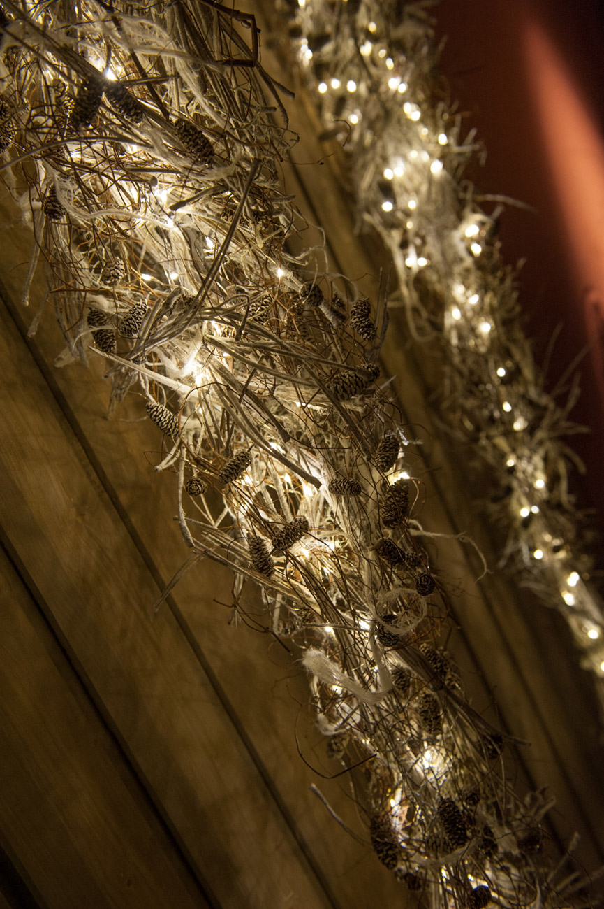  Wandschmuck mit Lichtern 